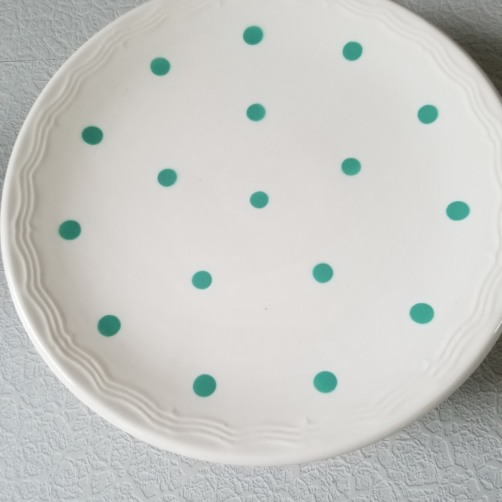 Terramoto Cake Stand